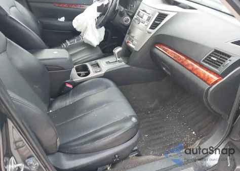 2011 Subaru Outback 2.5I Limited из США, поврежденный, VIN 4S4BRBKCXB3438975